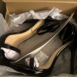 Fashion Nova Glossy Black Heels